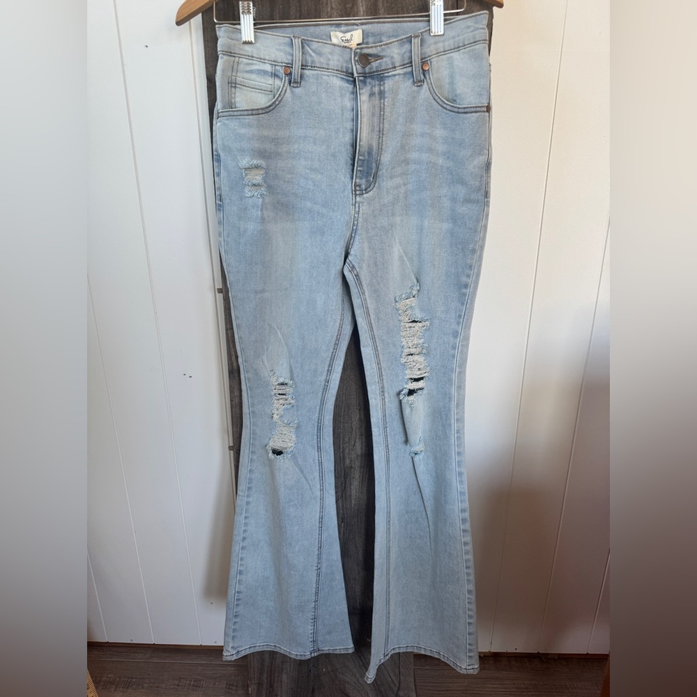 Easel Light Blue Distressed Flare Jeans Size Medium NWT